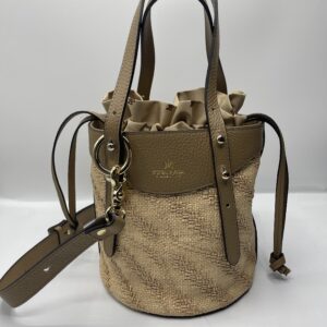 Small bucket tortora