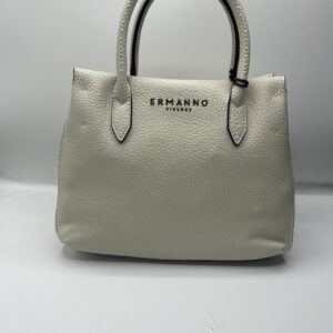 Medium Tote aria